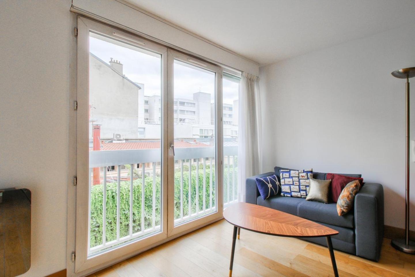 Appartement Charmant T2 Proche De La Place D'italie *